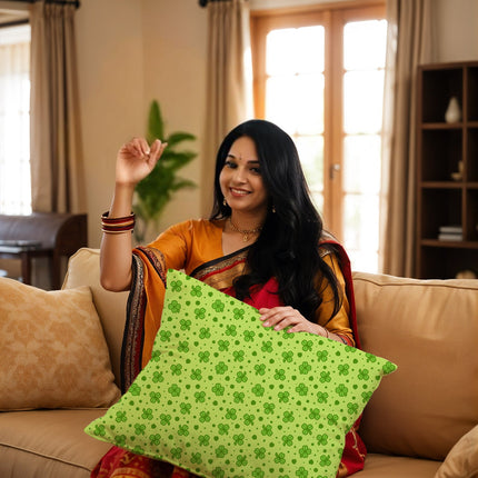 Green Leaf Print Cushion Cover – Elegant Decorative Design with Zipper Closure